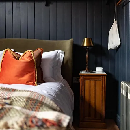 Old Town Luxury, By The Sea *