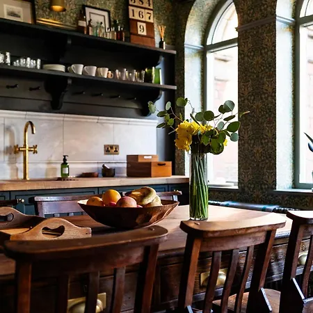 Old Town Luxury, By The Sea Scarborough