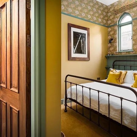 Old Town Luxury, By The Sea Apartment Scarborough