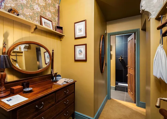 Old Town Luxury, By The Sea Scarborough