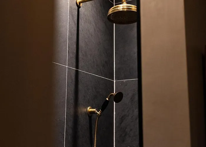 Old Town Luxury, By The Sea *