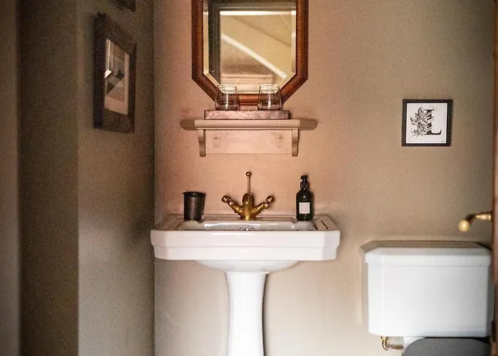 Old Town Luxury, By The Sea Scarborough