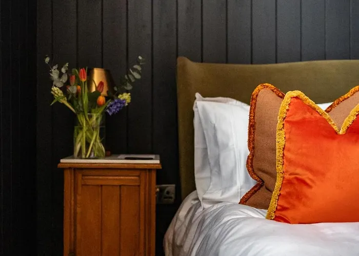 Old Town Luxury, By The Sea *