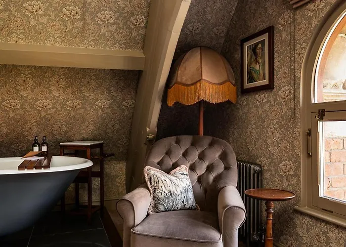 Old Town Luxury, By The Sea Scarborough