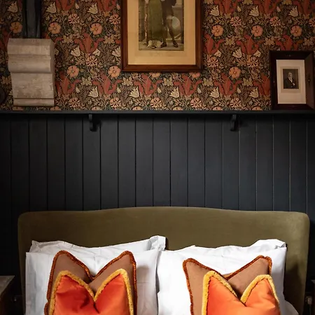 Old Town Luxury, By The Sea Апартаменты *